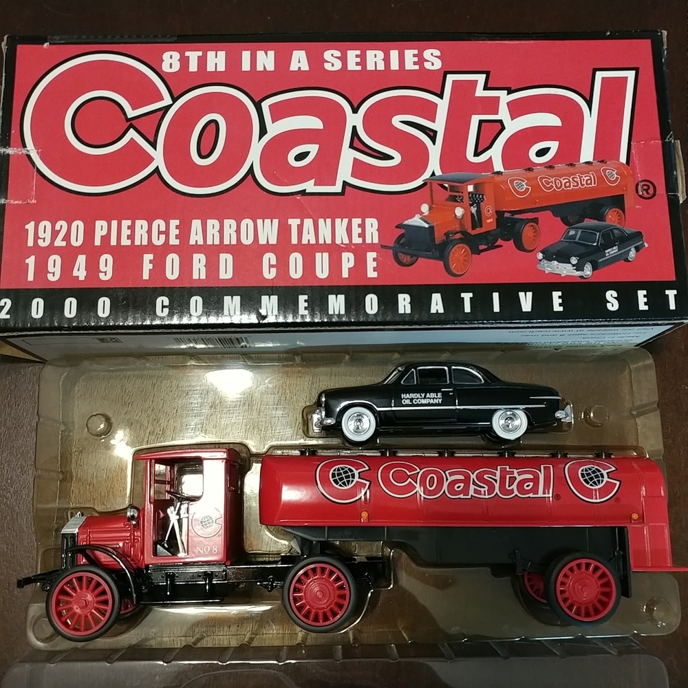 Coastal Pierce Arrow Tanker Ford Coupe Die Cast Model Car 2000 Commemorative Set